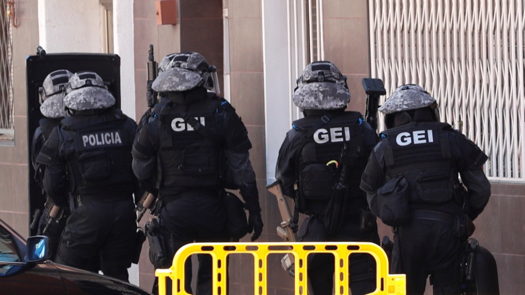 mujeres y hombre en la palma xexo ciutat vella mujeres y hombre en la palma xexo ciutat vella